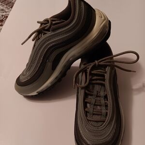2021 Nike Air Max 97 Neutral Olive/ Sequoia (DO1164-200)Women's Sz 5.5 Brand New